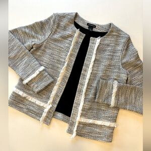 ⬇️💥Club Monaco lady jacket- navy, gray & white boucle’